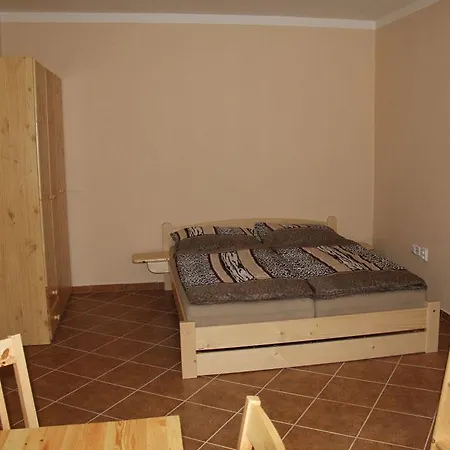 Ubytovani Na Podluzi Lanžhot